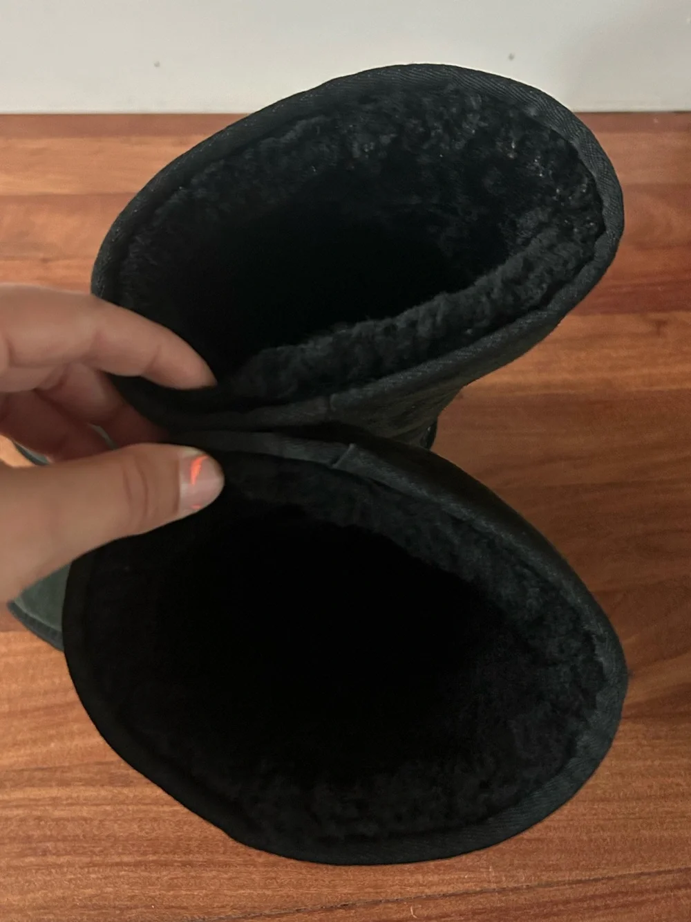 UGG Classic Tall Boots Black on Black Women’s Size 8 Warm